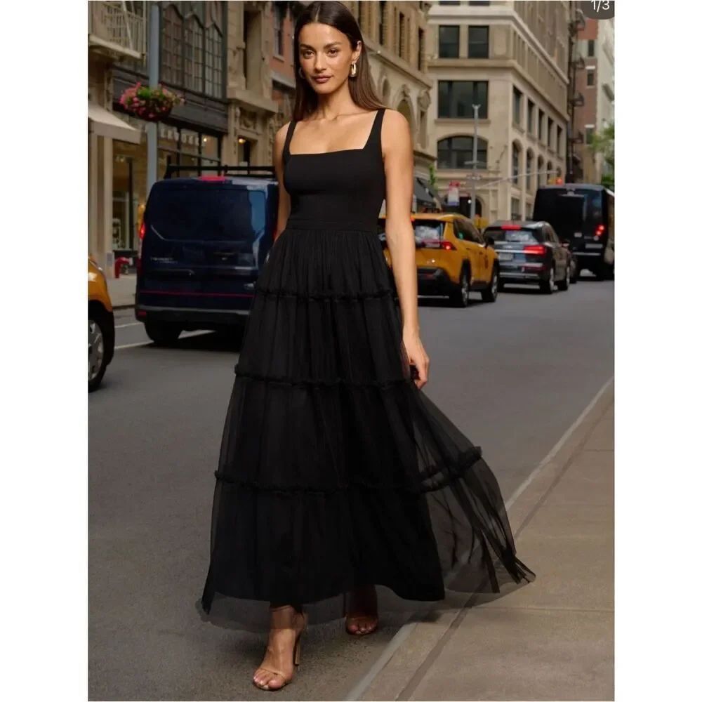NWT Adrianna Adrianna Papell Size 0 Black Square Neck Midi Mesh Dress